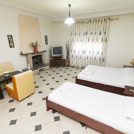 Vila 57 Hotel Tirana Værelse billede