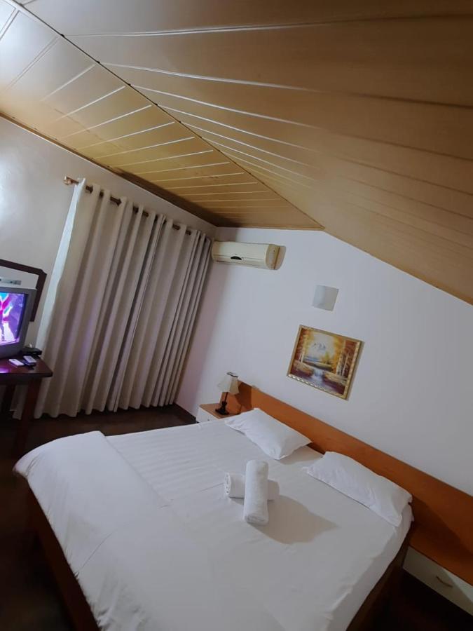 Vila 57 Hotel Tirana Eksteriør billede