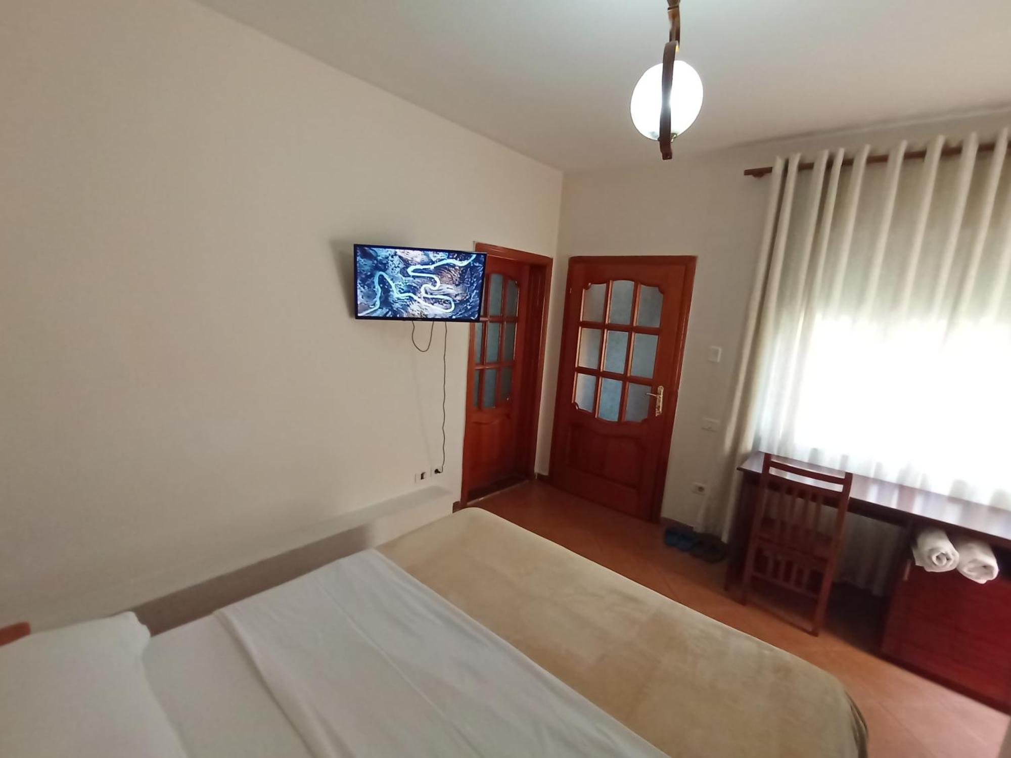 Vila 57 Hotel Tirana Eksteriør billede